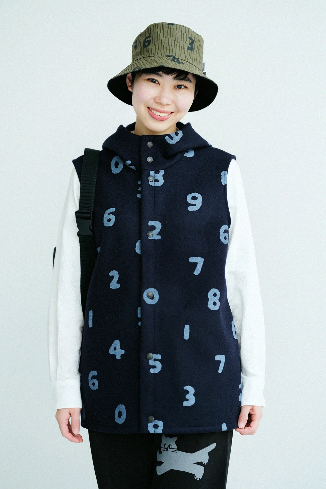 ダブルメルトン BIKEフードベスト/SO-SU-U ネイビーブラック