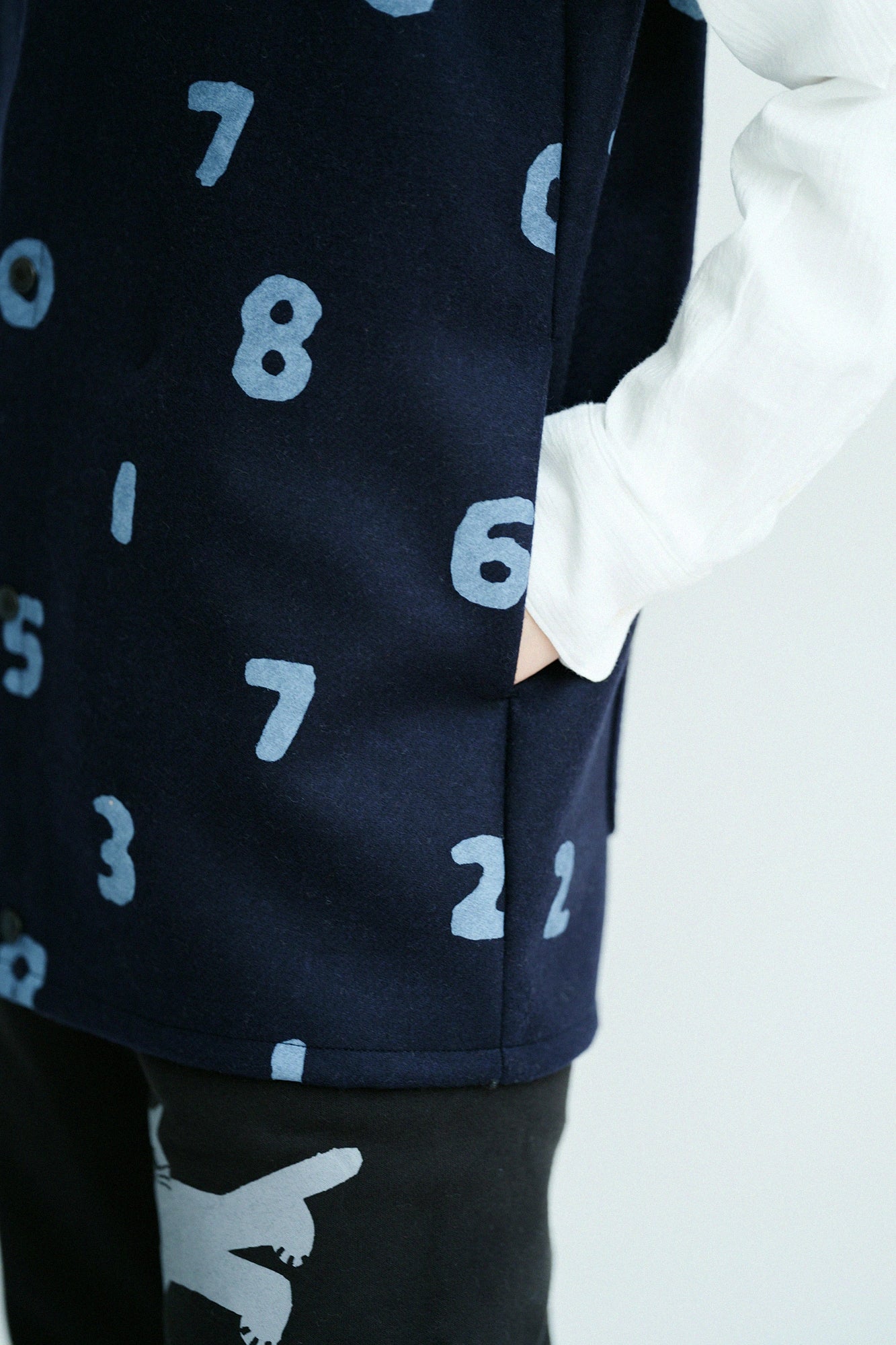 ダブルメルトン BIKEフードベスト/SO-SU-U ネイビーブラック