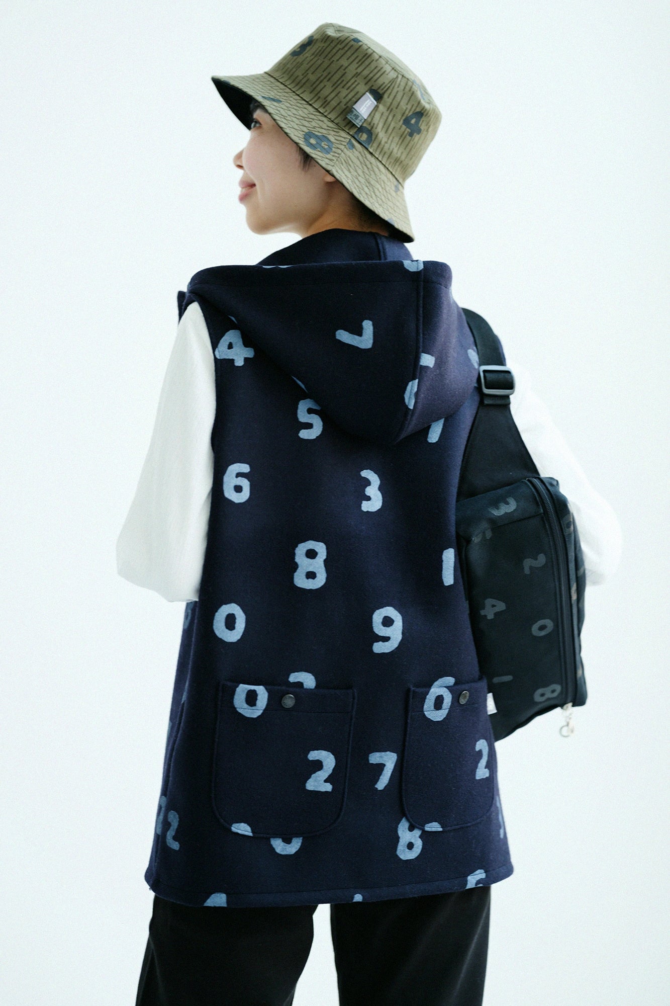 ダブルメルトン BIKEフードベスト/SO-SU-U ネイビーブラック