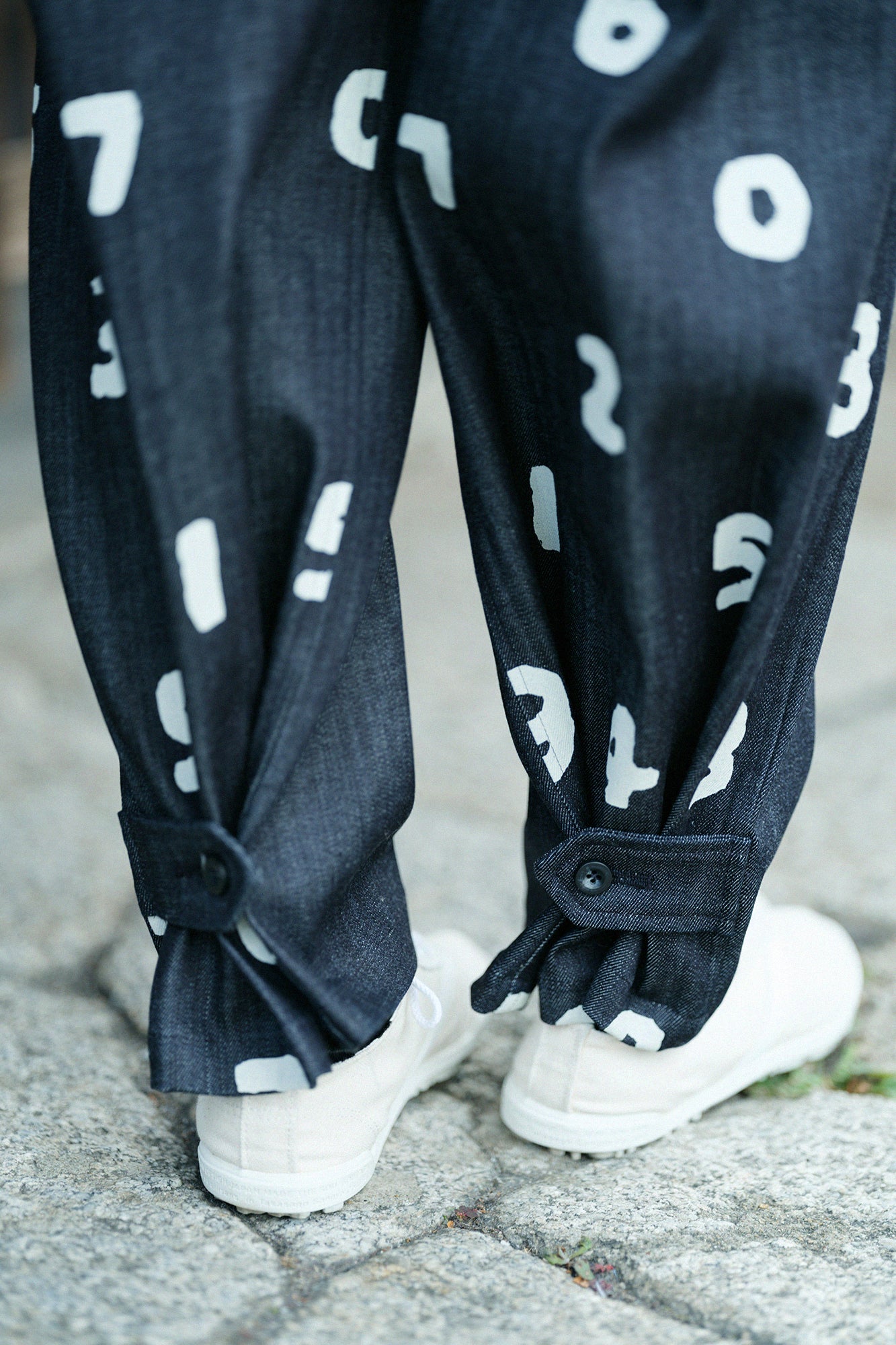 彈性牛仔布 工裝褲/靛藍染×SO-SU-U十數