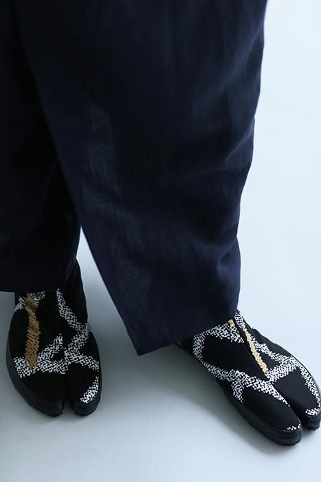 Split Toe Tabi Shoes / Tied-up