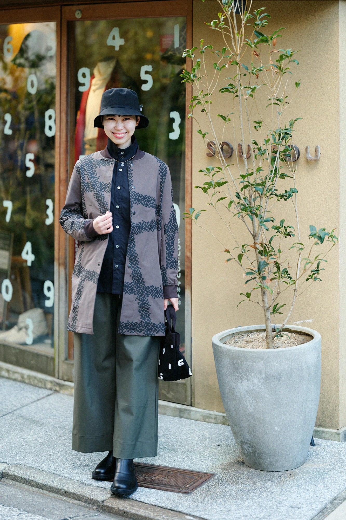 超長棉 高領襯衫/黑色