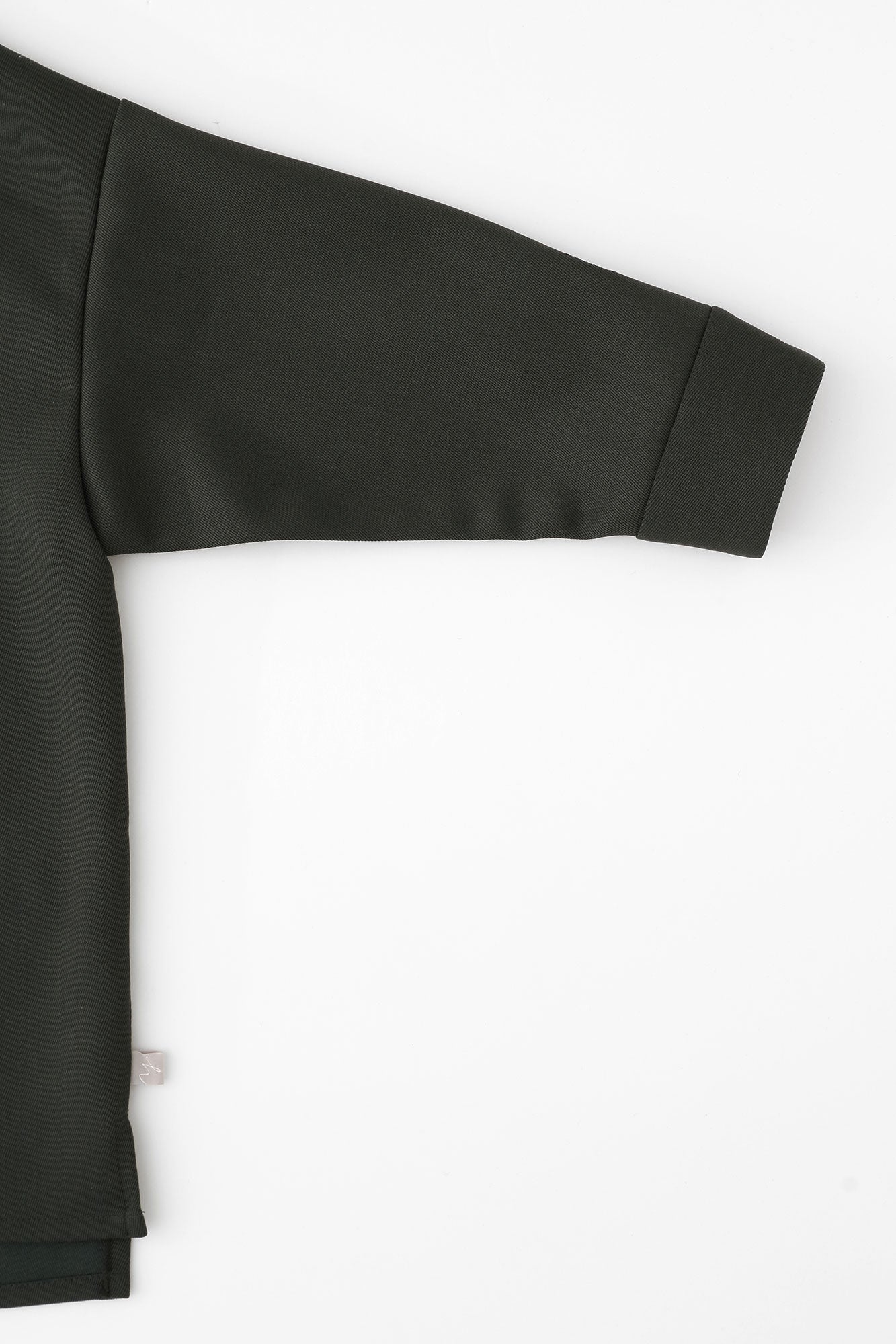 【預購】Alpinix 寬版上衣/深橄欖綠(※預計於12月9日左右發貨)