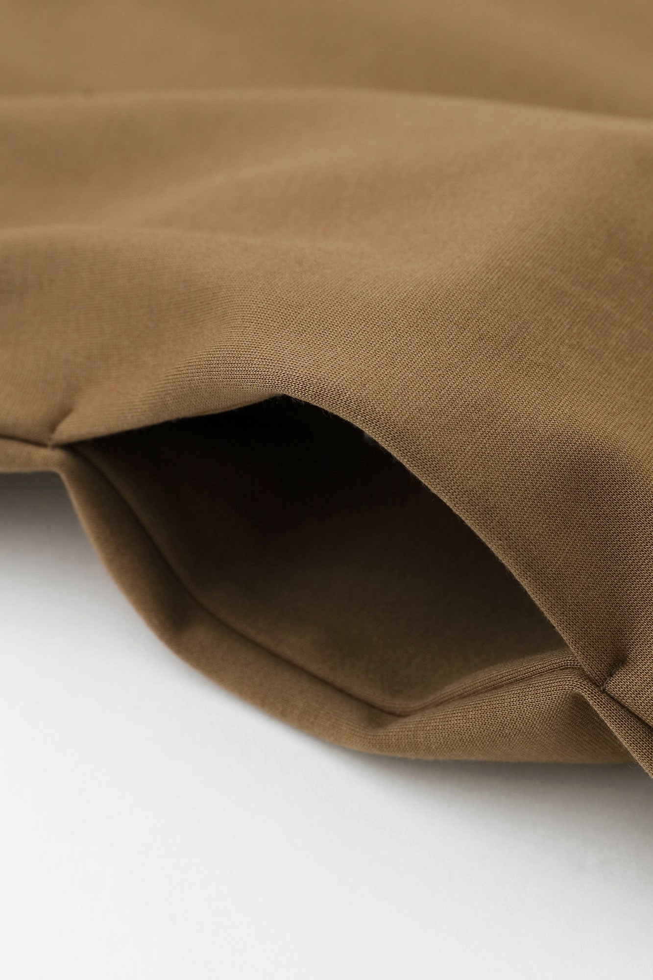 【Pre-order】Soft Thermo(R) Ponte Fabric Turtle Neck L/S One-piece Dress Maxi Length/Brown(※Scheduled to be shipped around Dec 9)