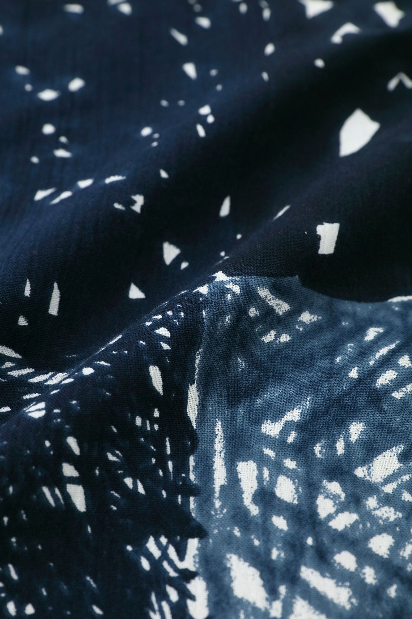 Chizimi Cotton 20/20 Stand Collar Shirt/Random Knitting