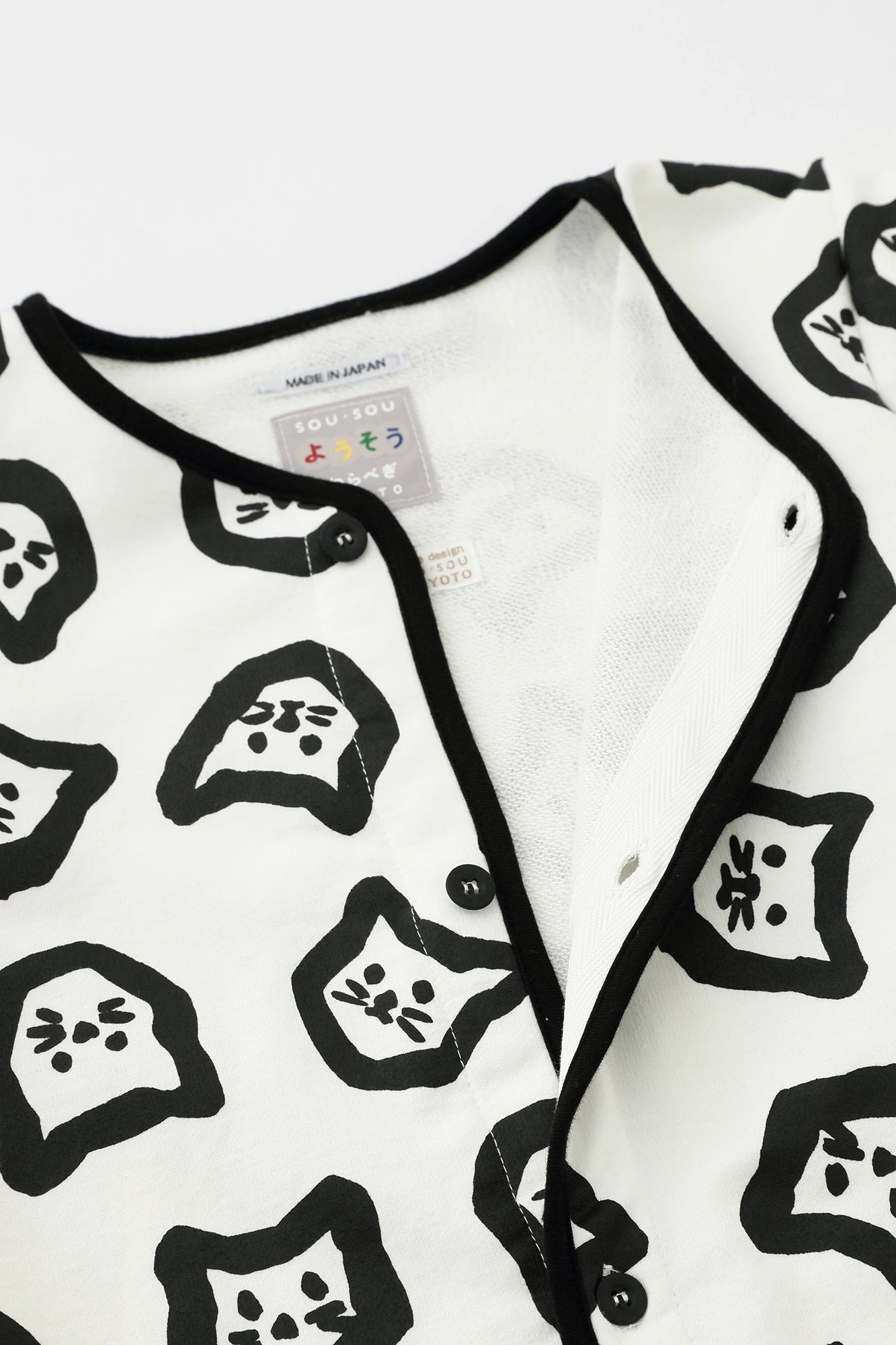 ●內抓毛 雙色袖外套/小貓處處 純白