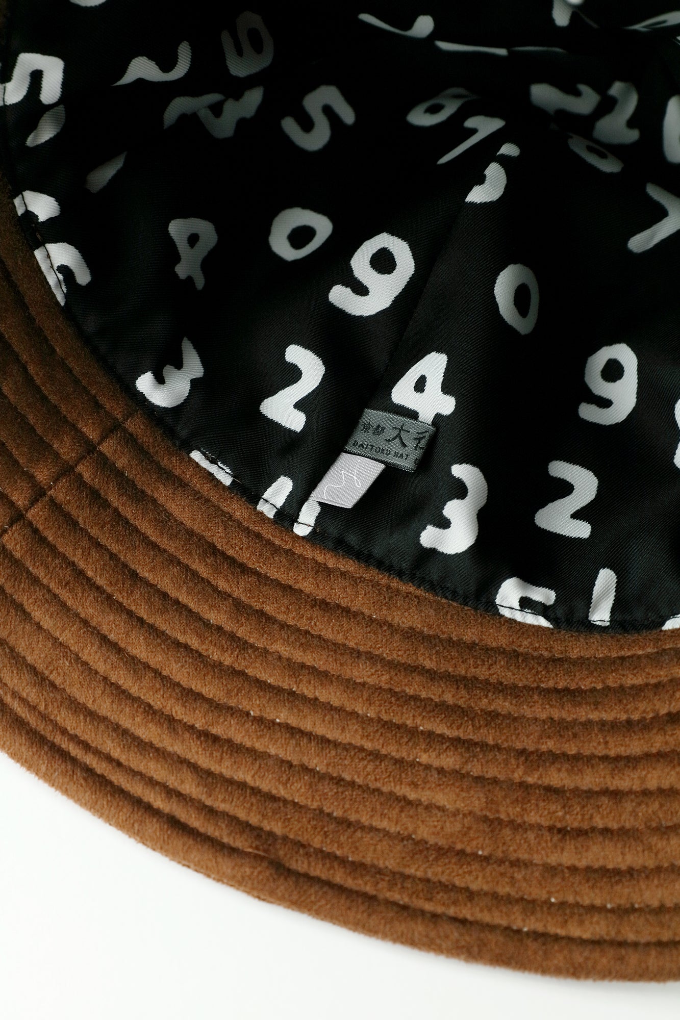 【預購】仿麂皮 Metro Hat/紅褐色×SO-SU-U十數 昆(※預計於12月9日左右發貨)