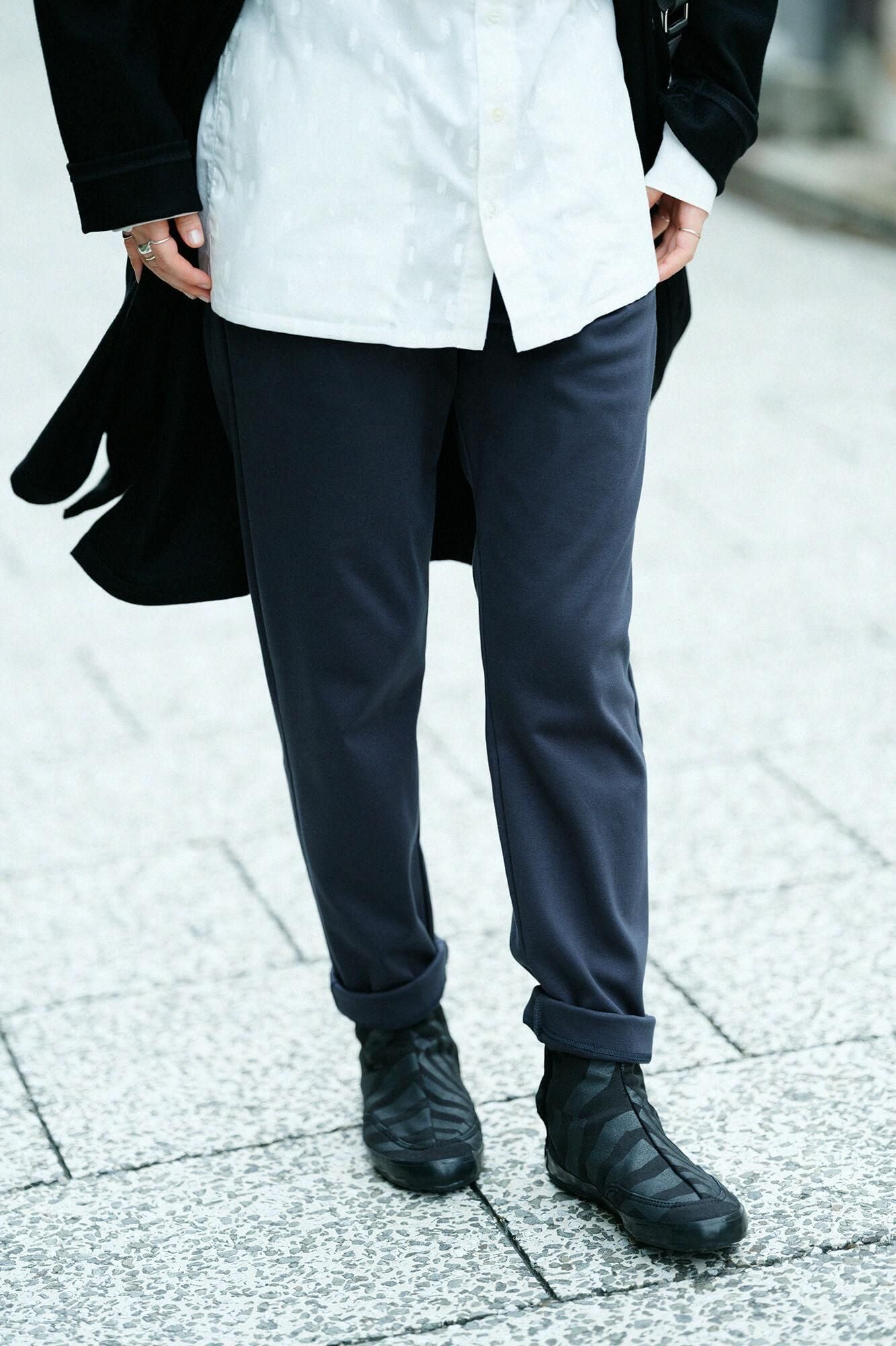 圆形的地下室塔比蒂/相关湿羽毛颜色x果冻黑色