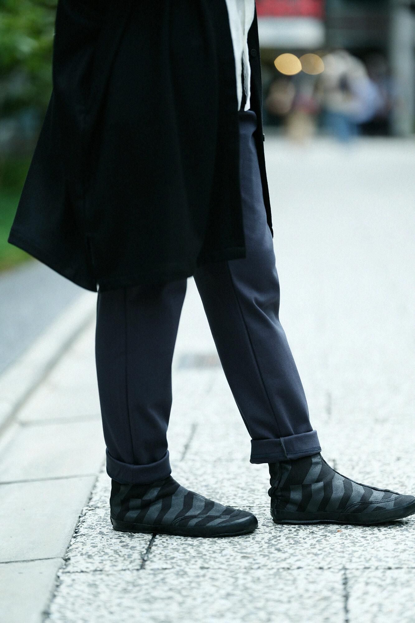 圆形的地下室塔比蒂/相关湿羽毛颜色x果冻黑色