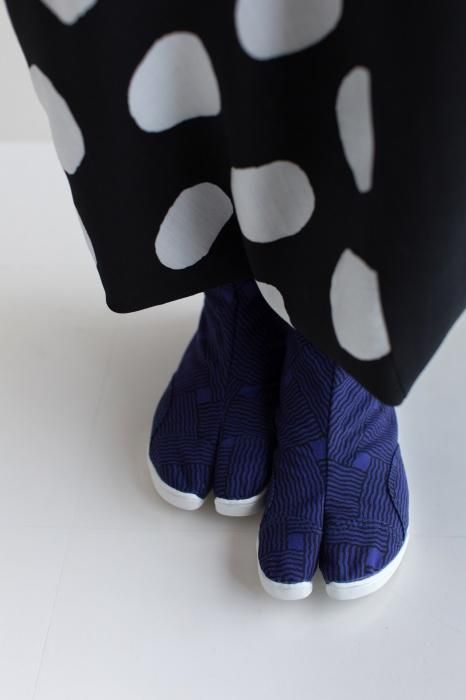 【Online】Marugo Split Toe Tabi Shoes / Woven Bamboo Navy Blue