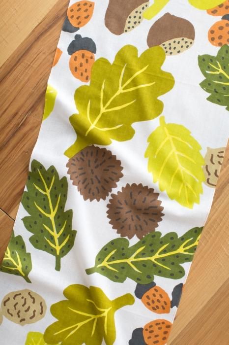 Isemomen Cotton Textile Handkerchief / Nuts