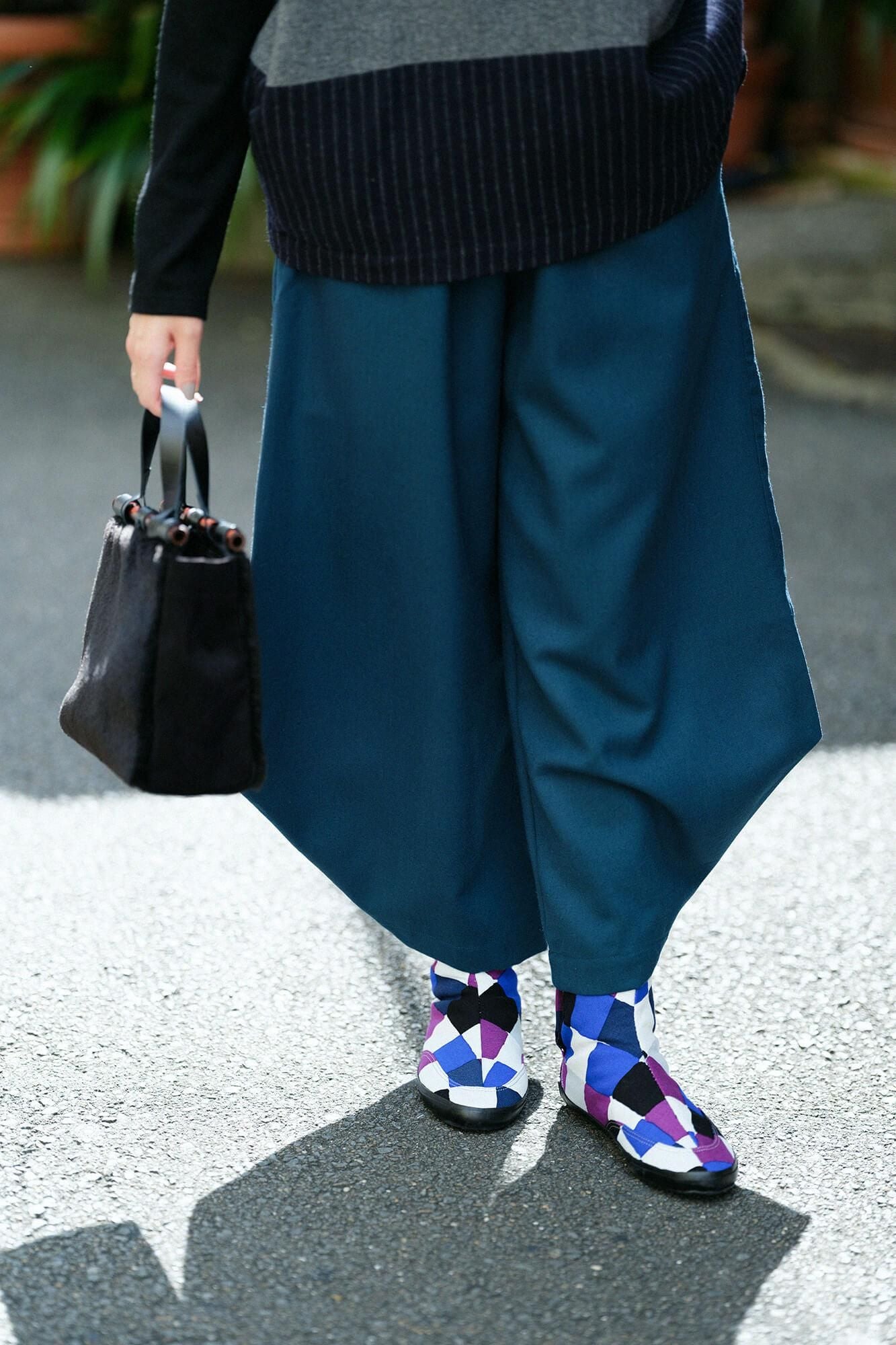 圆形的地下室塔布袜BOA/Daily(裂缝)