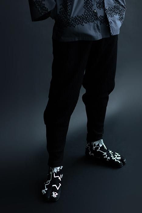 Eingefügtes Jikatabi/Text: Fumi Nubairo