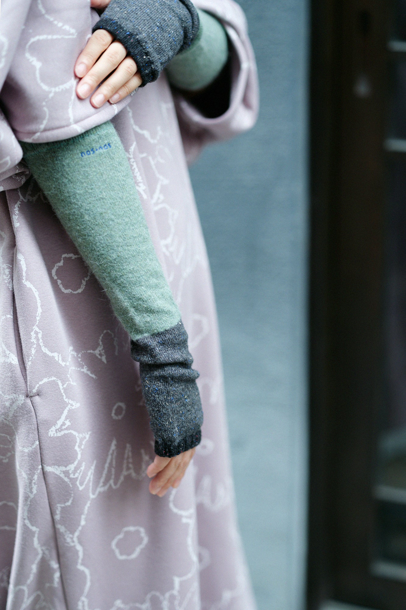 Angora Blend Arm Cover// Dark Ink Black