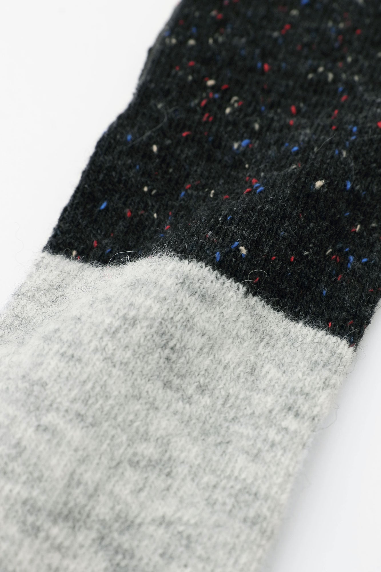 アンゴラ混 小手(こて)/海松色(みるいろ)2