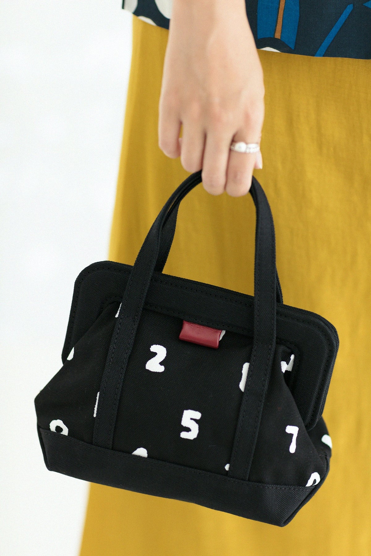 Sou ・ sou × y'saccs fourre-tote gama petit / so-su-u