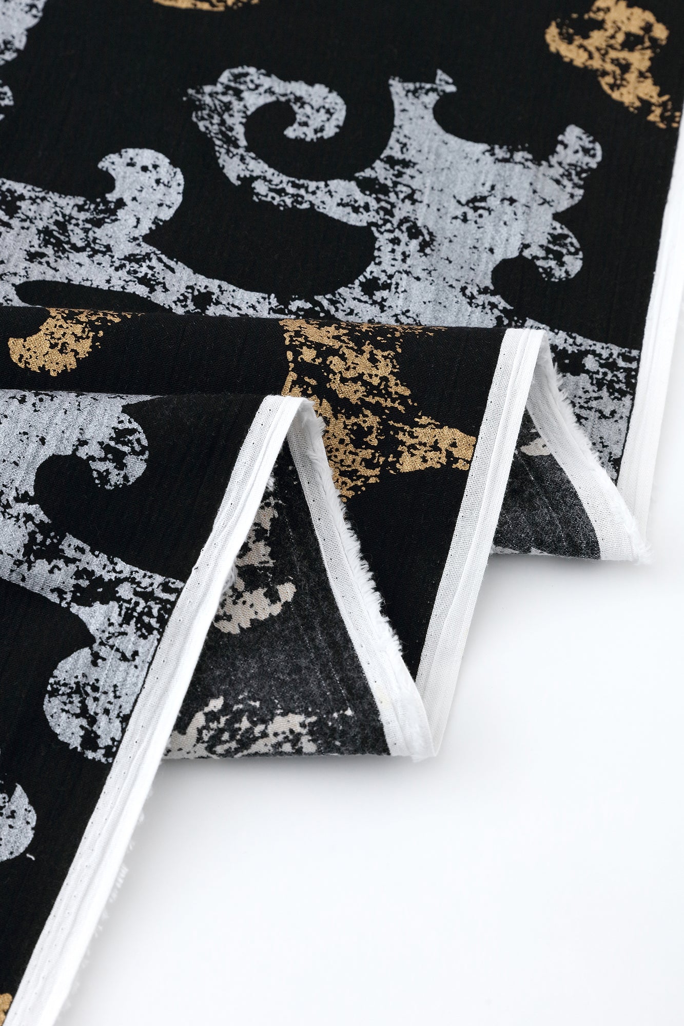 【40%OFF】Imperfect Fabric Sale<Chizimi Cotton 20/20 Circular Washing>/Raging Billows