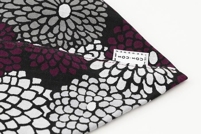 이세모멘 작은 폴딩/국화 검은색