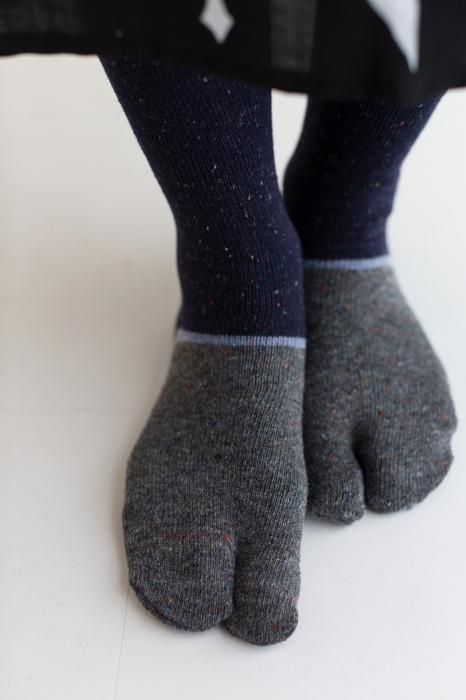 Bi-color Wool Tabi Socks (Under Knee)/Dark Blue【Women Size Only】