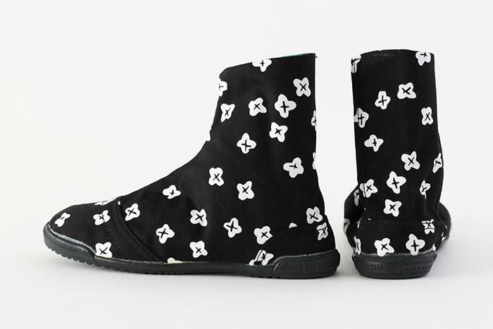 【net limited】Marugo Round Toe Tabi Shoes / Tiny Flowers