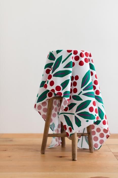 Hand-printed Furoshiki (Large) / Nandina Bamboo