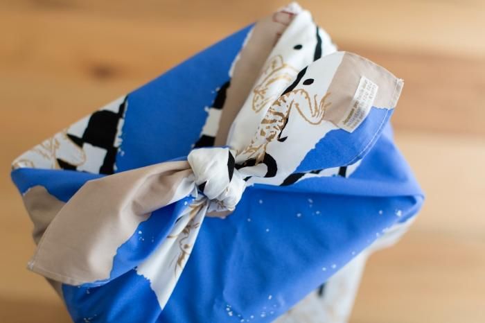 Furoshiki imprimé à la main (grand) / en forme de nuage et oiseau et giga