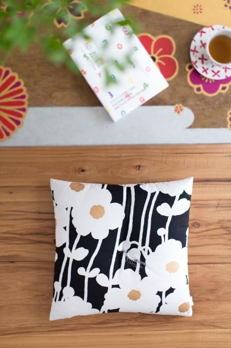 SOU・SOUKyoto Cushion(21 Count Plain Weave)/Basking in the Sun【※Delivery in 3 weeks】