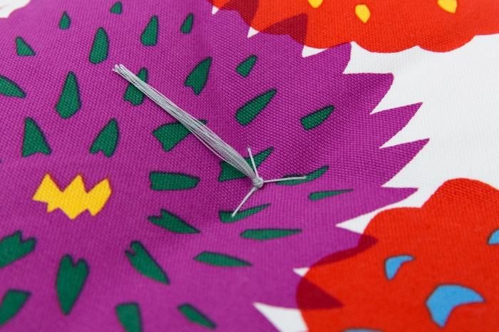 SOU・SOUの京座布団(8号帆布)/天竺牡丹 京緋色花(きょうひいろばな)【※お届けに約3週間】