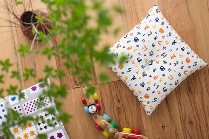 SOU・SOU교토방석(8호 캔버스)/이로하니호헤도 야마아소비【※도착까지 약 3주소요】