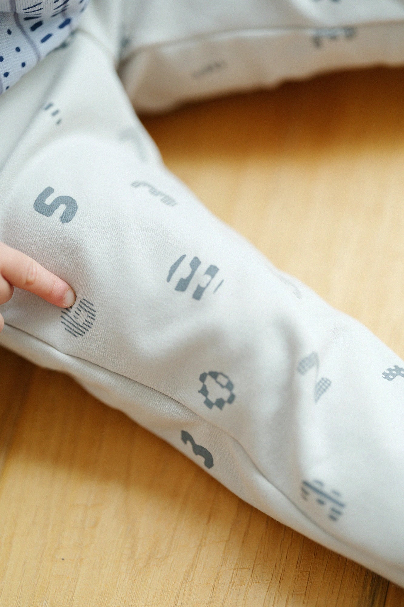 ●內抓毛圖案細腿褲SOU・SOU 京都/沙色