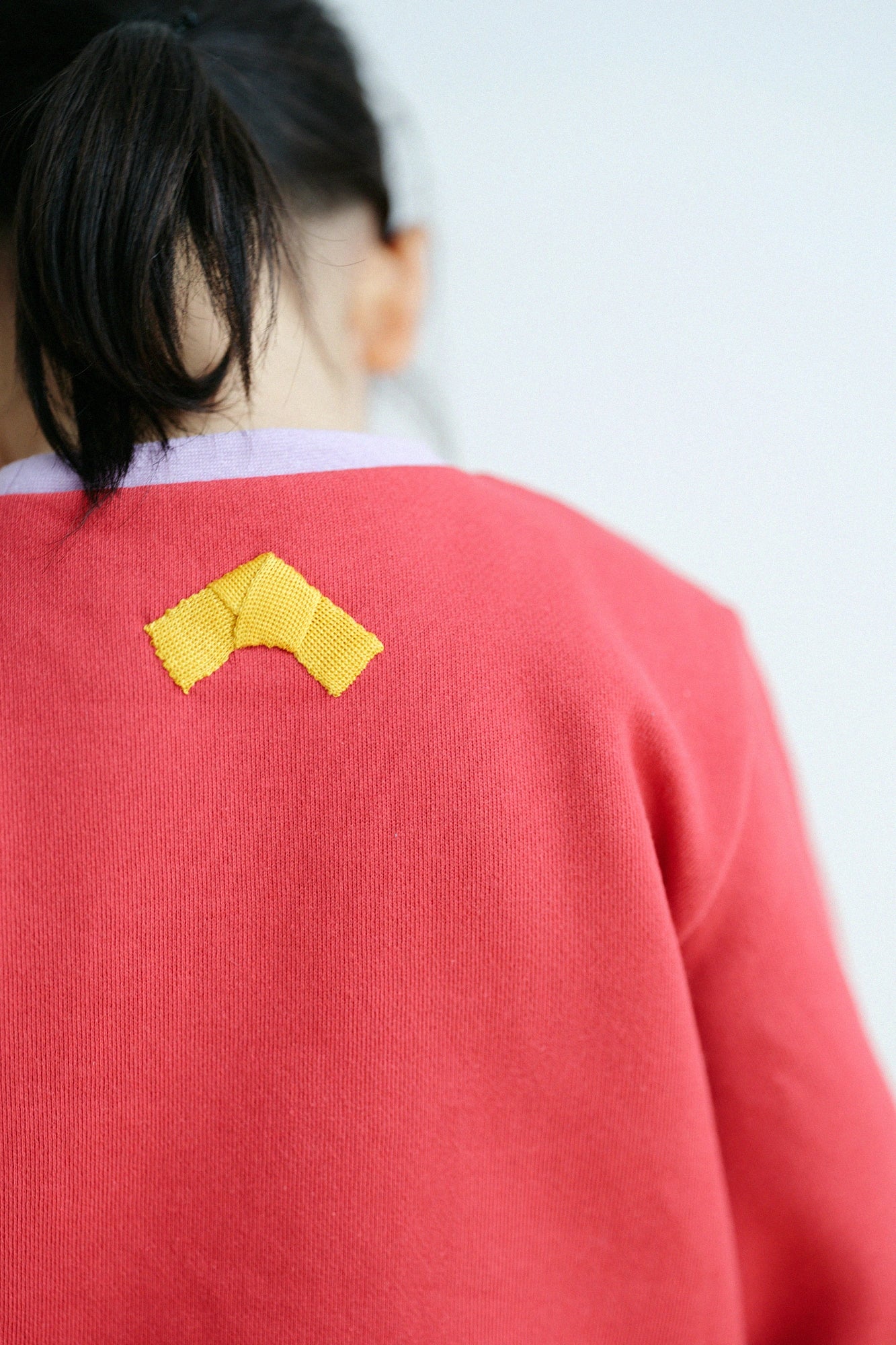 ●內起絨 圓弧袖上衣 背御守/紅色×桃色