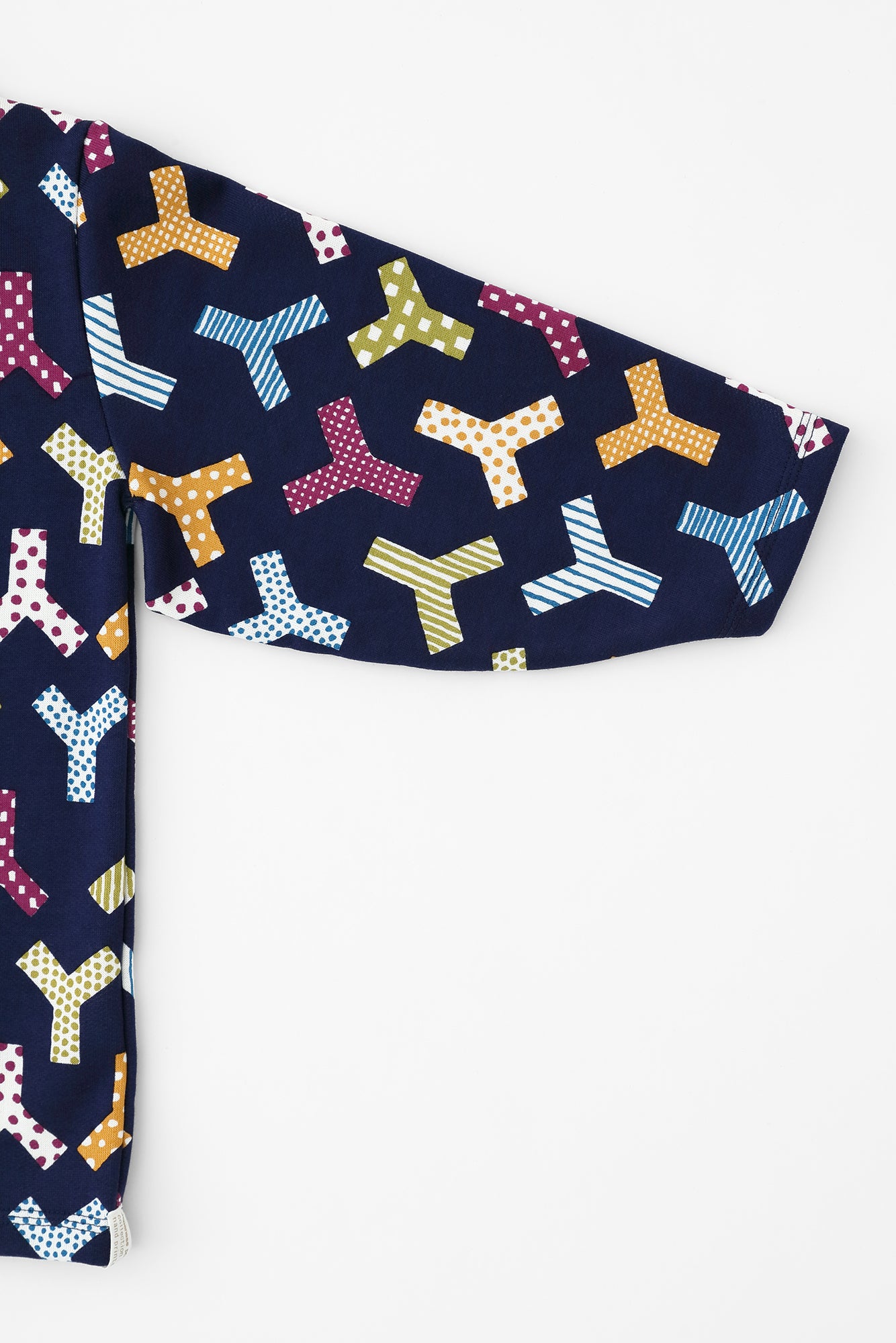 ●地窖 圓弧袖上衣人品