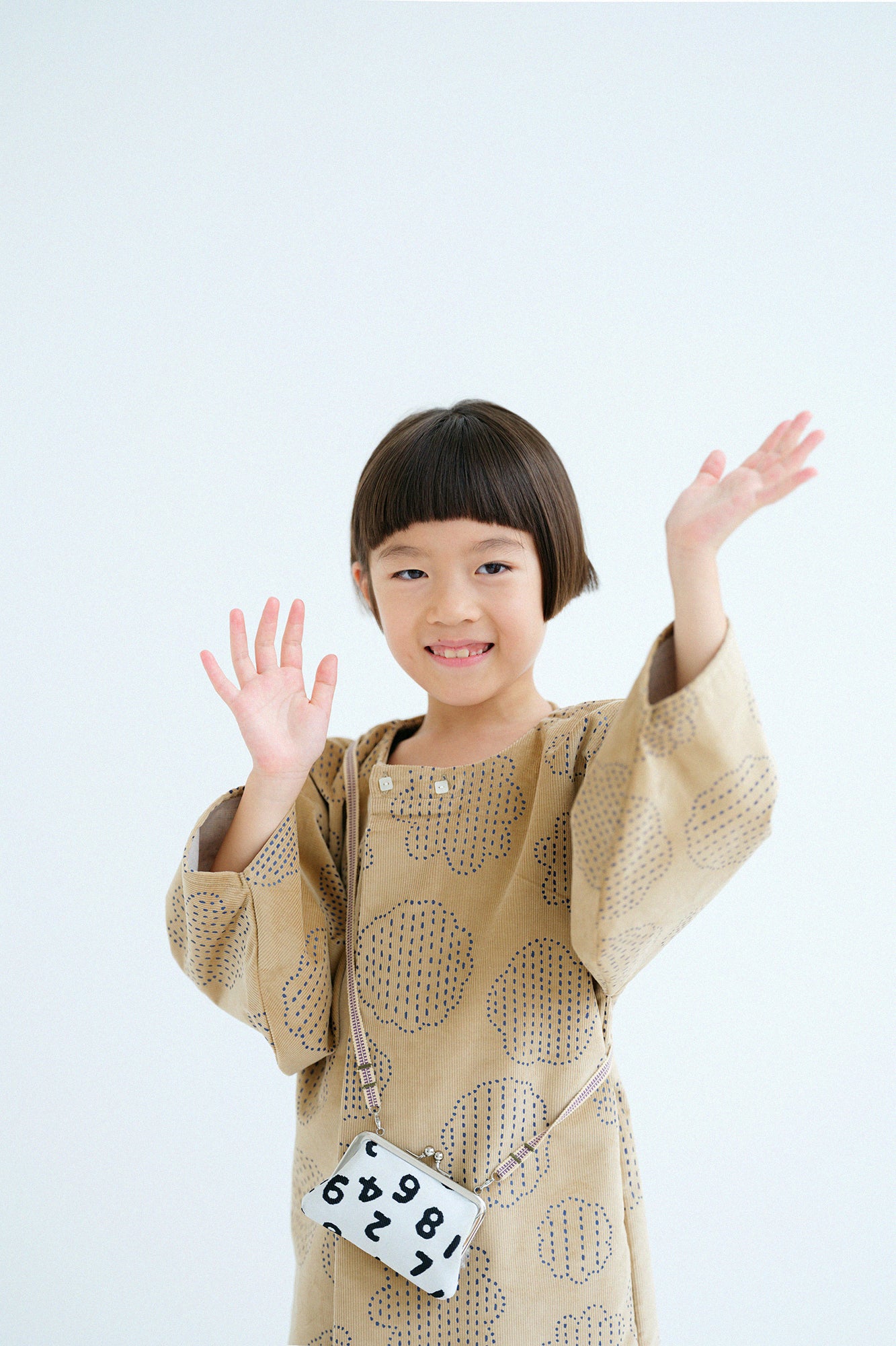 ●燈芯絨 圓弧袖貫頭衣/青花 薄茶色