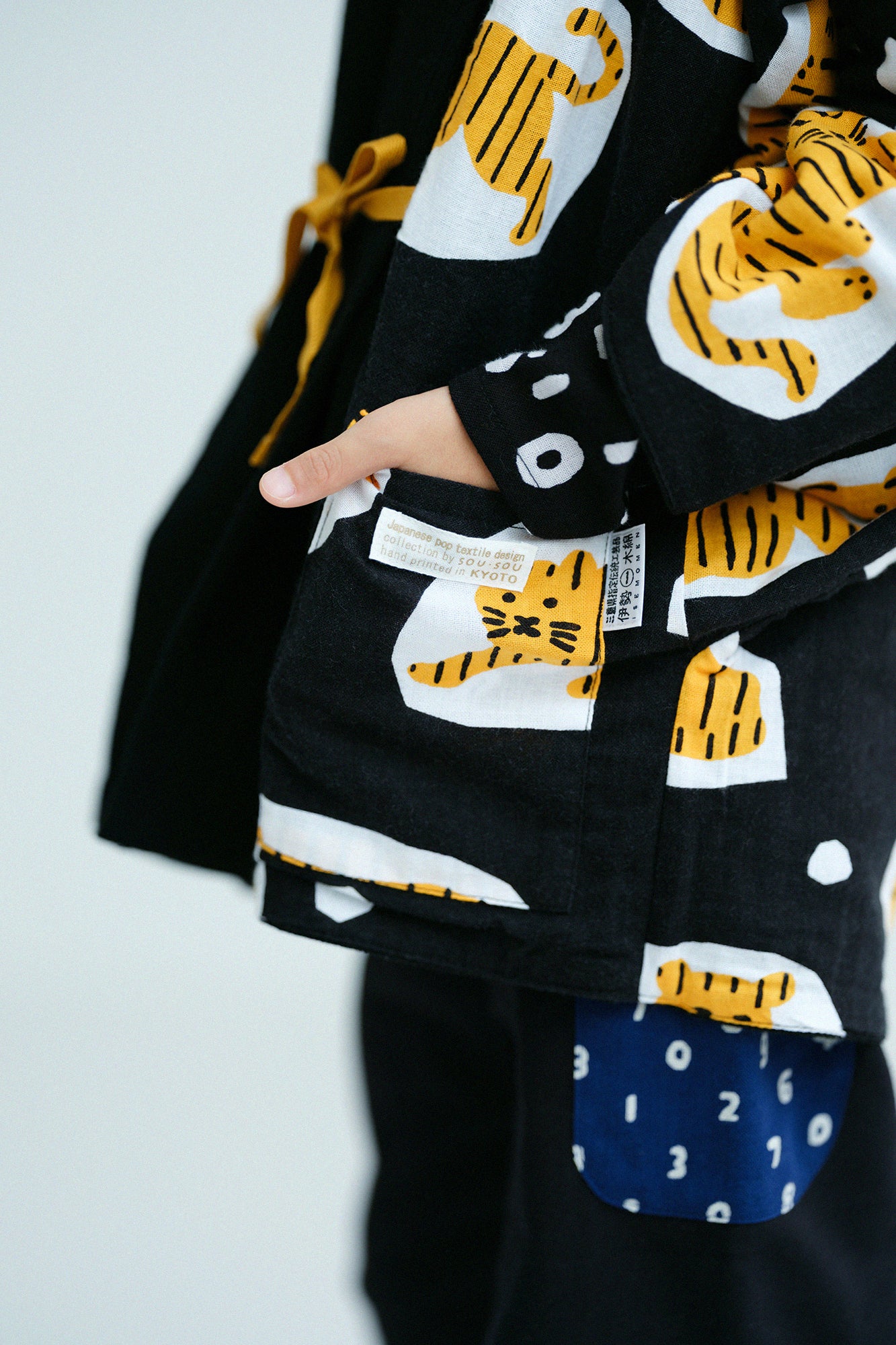 ●Takashima Chijimi 20/10 Manches pour enfants/Makkuro x Tora