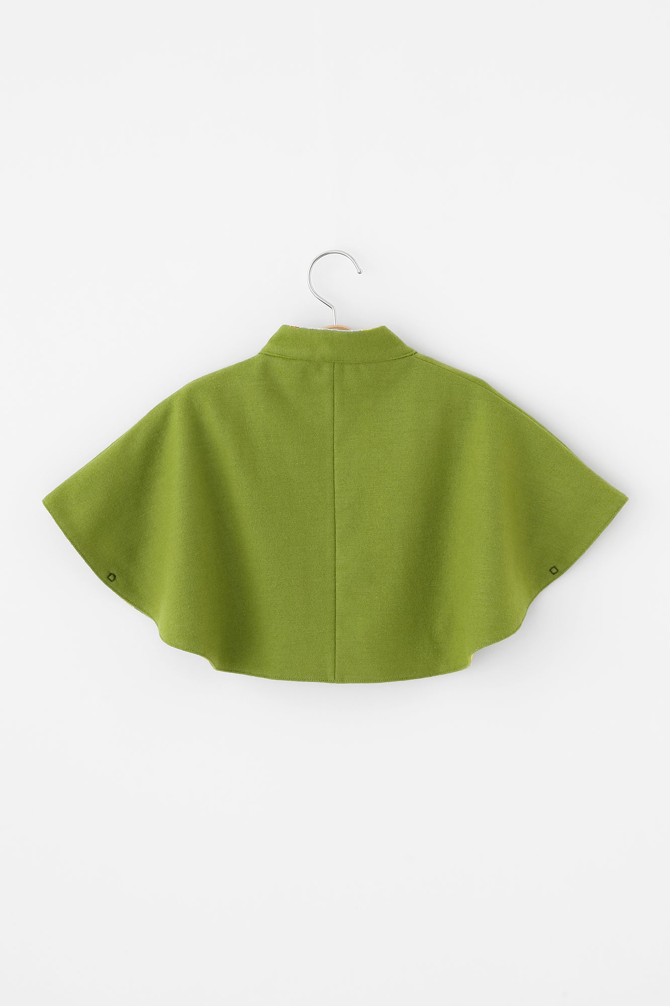 ●Boa Square Neck Poncho / Pure White × Flower Cocoon