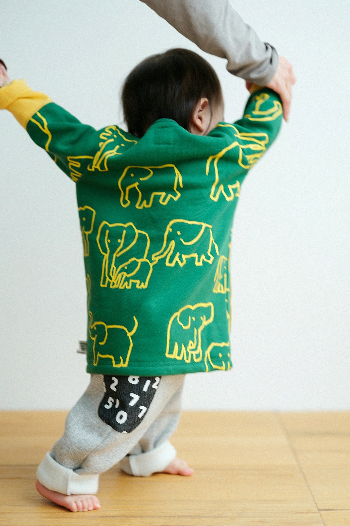 ●內起絨 雙色袖 方領上衣 袙/象 綠色