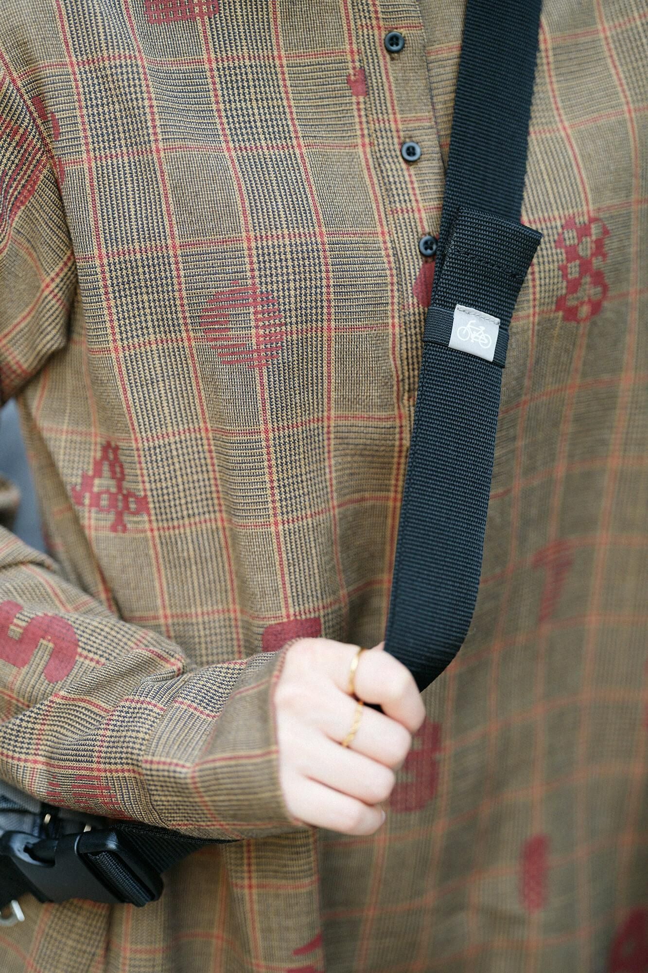 BIKE ショルダー/SO-SU-U 中 鉛色(なまりいろ)