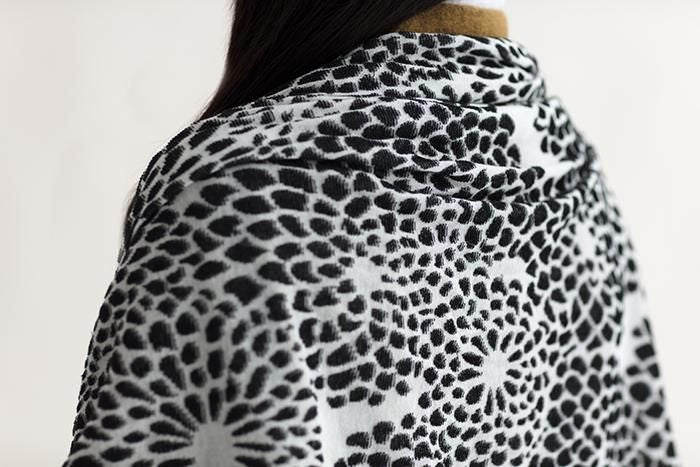 SOU · SOU × MOONBAT Scarf / Chrysanthemum Backlight