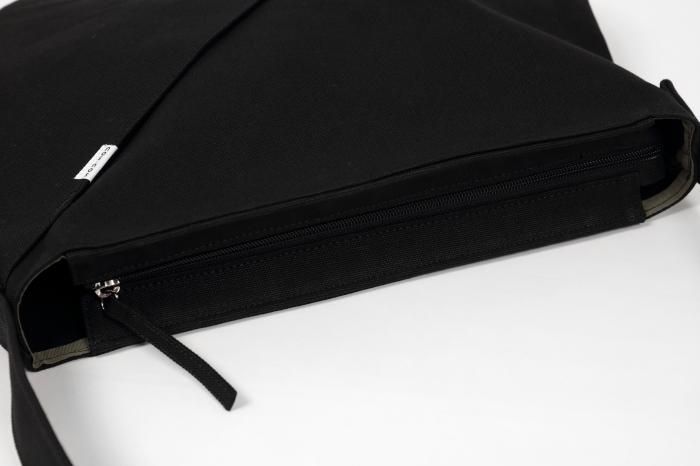 帆布 穏(はんぷ おだやか)/濡羽色(ぬればいろ)