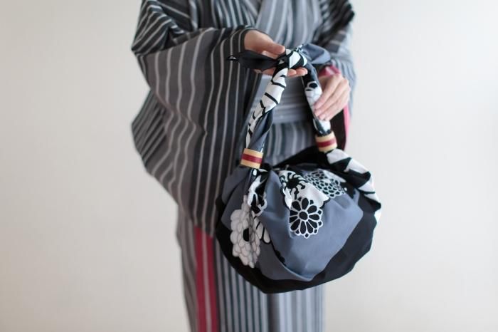 手捺染 風呂敷(大)/金襴緞子 夜色(きんらんどんす やしき)