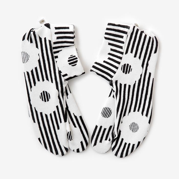 Stretchable Cotton Tabi Socks/White Chrysanthemum ※Non-slip Sole