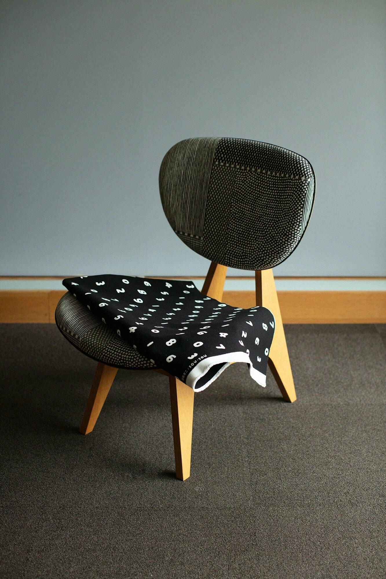 SOU・SOU×天童木工 中座イス/SO-SU-U 濡羽色(ぬればいろ)【※お届けに約1ヶ月半】