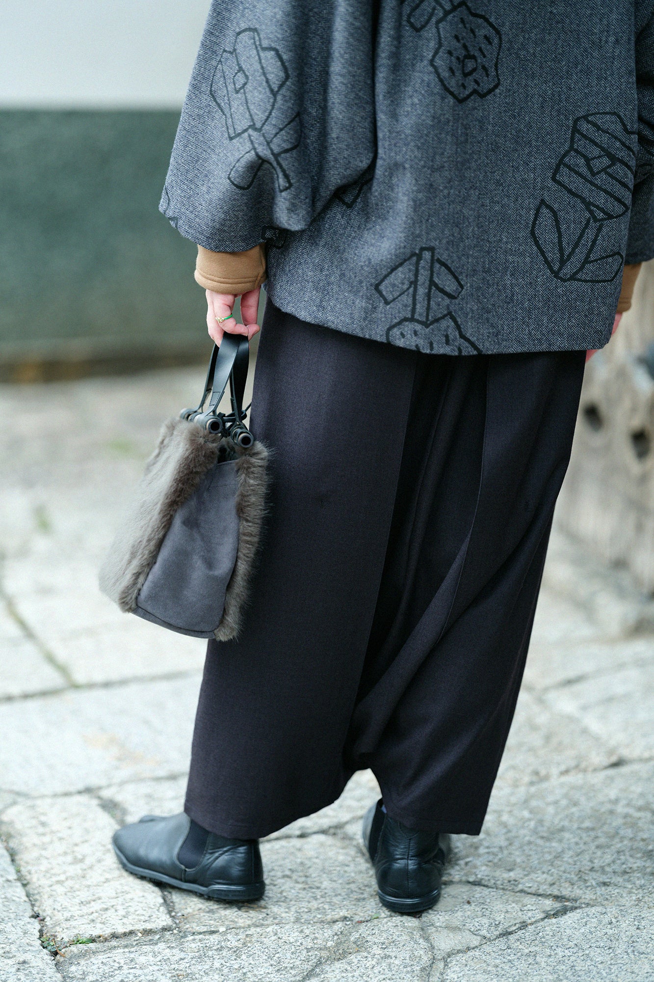Super 100's Wool Hakama Fuji Pants / Black Oak Color