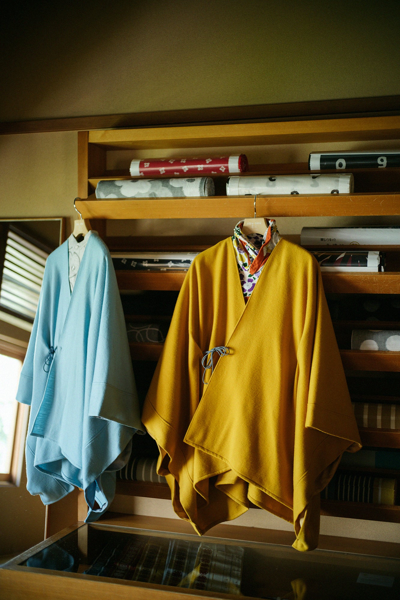 Combed Yarn Felted Knit Kisaragi Poncho / Pale Water Blue