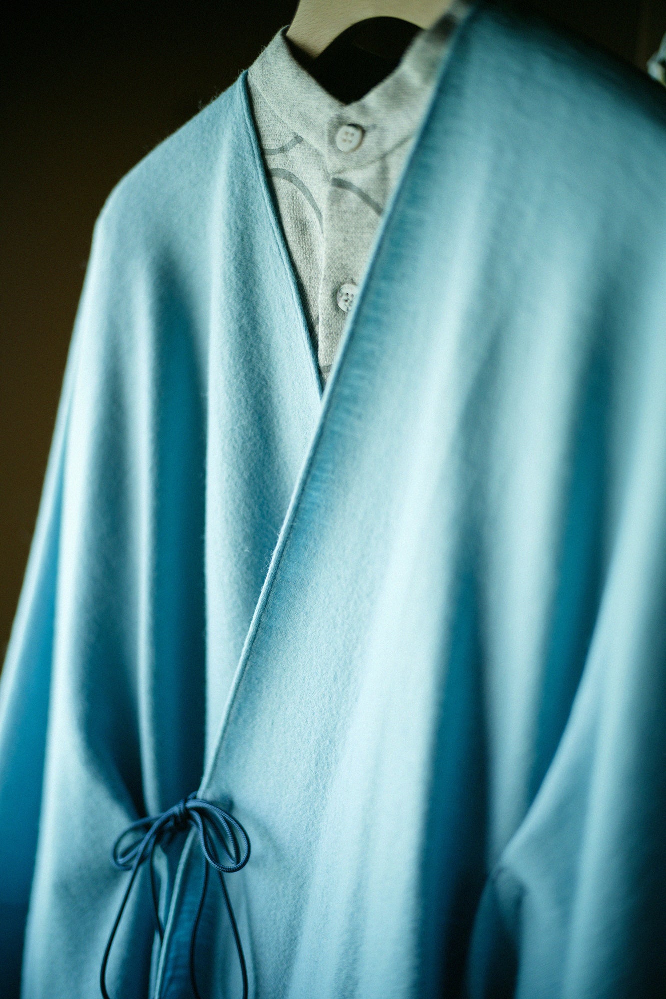 Combed Yarn Felted Knit Kisaragi Poncho / Pale Water Blue