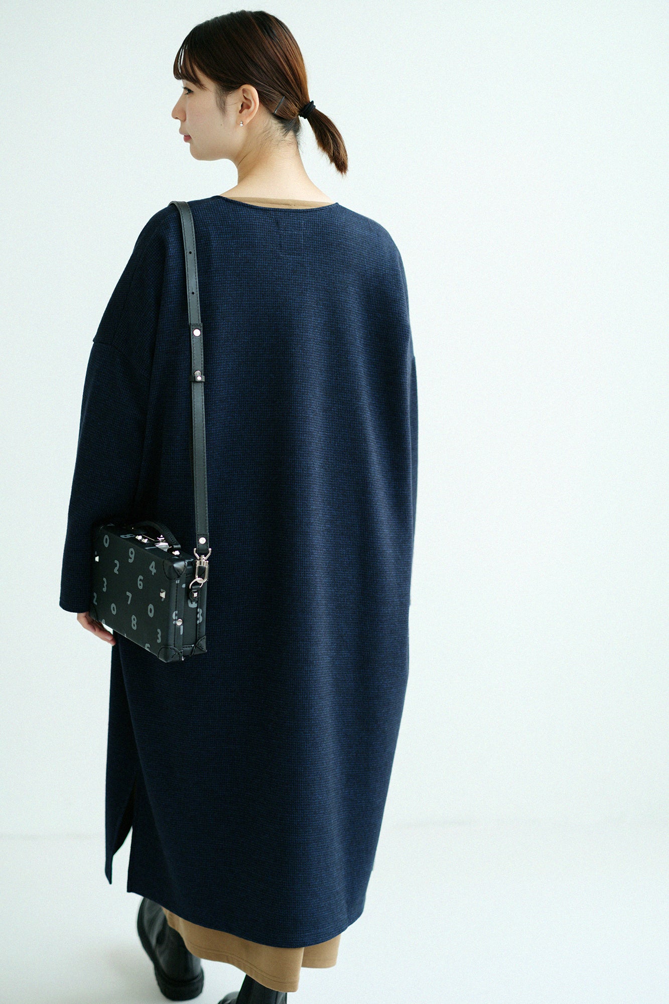 【預購】C/W千鳥格紋織 V領輕型外套/深藍色(※預計於12月9日左右發貨)