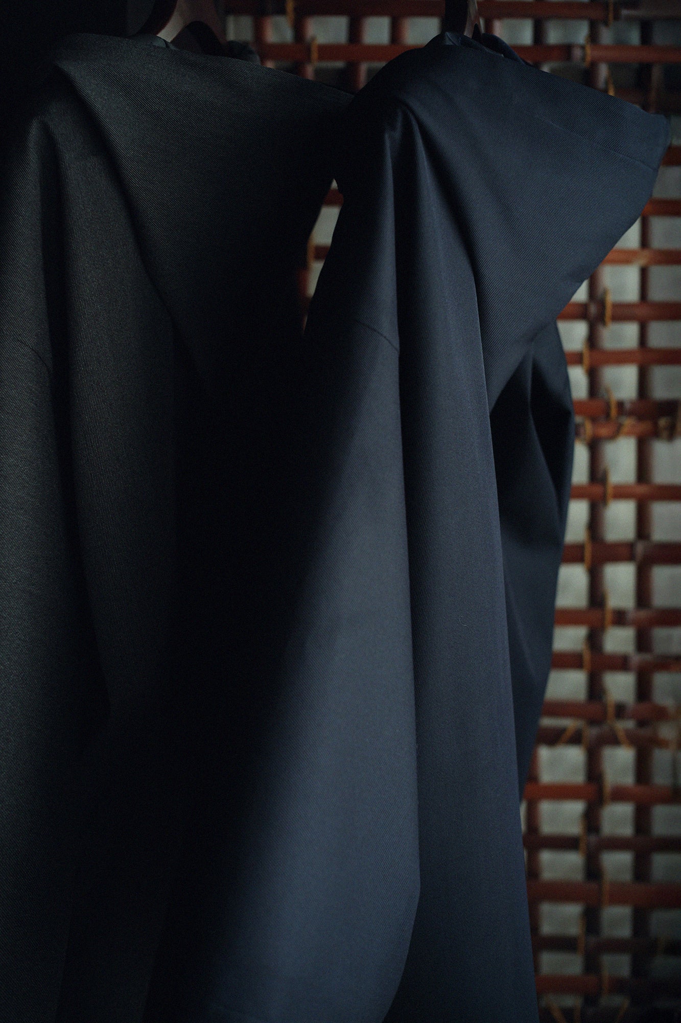 遮風(しゃふう) 舶来織(はくらいおり) 角袖頭巾外套(かくそでずきんがいとう) 袷(あわせ)/深紺(しんこん)