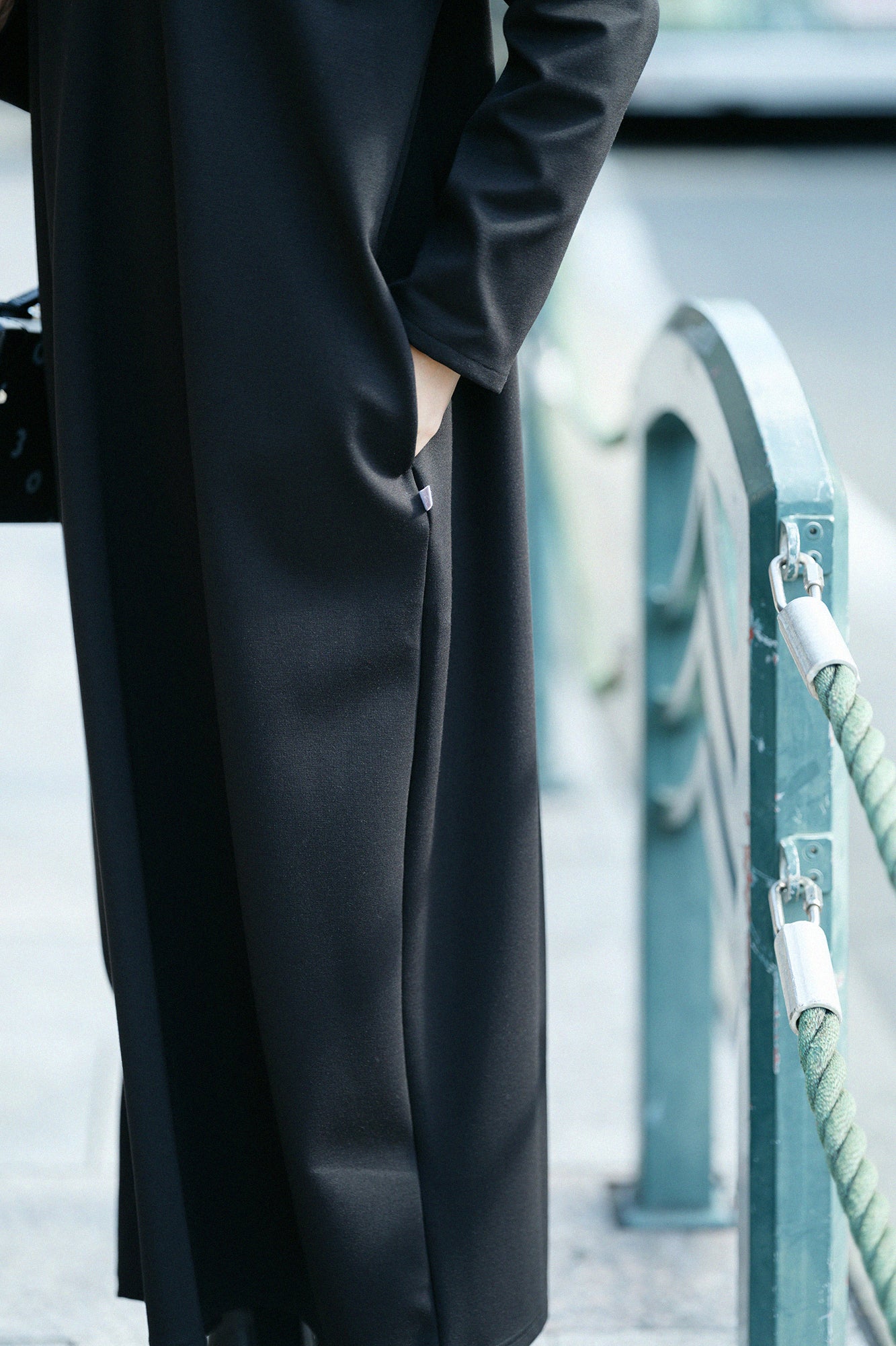 【Pre-order】Soft Thermo(R) Ponte Fabric Turtle Neck L/S One-piece Dress Maxi Length/Black(※Scheduled to be shipped around Dec 9)