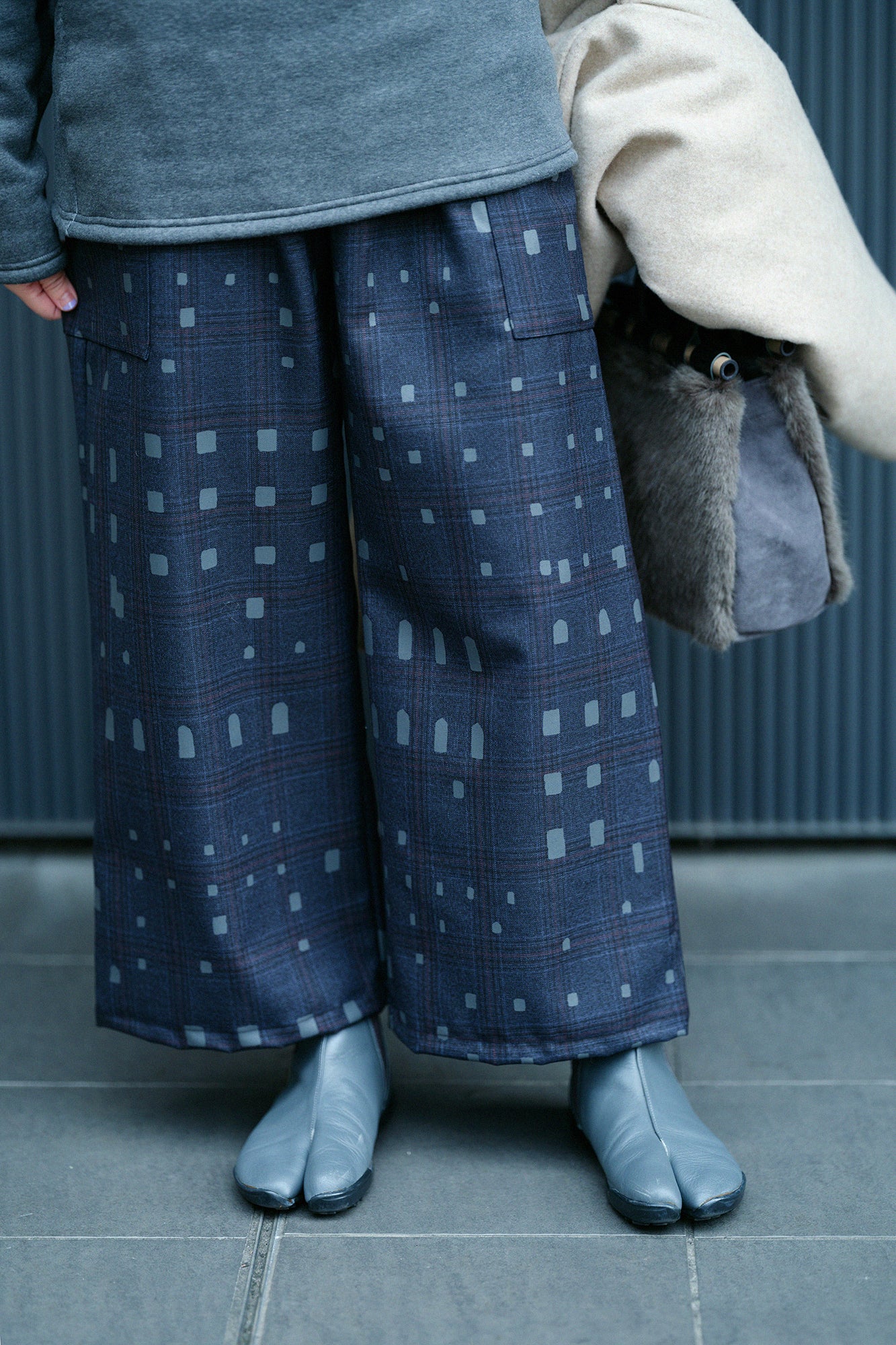 Combed Yarn Lattice Weave Square Pockets Monpe Pants / Window Dark Blue