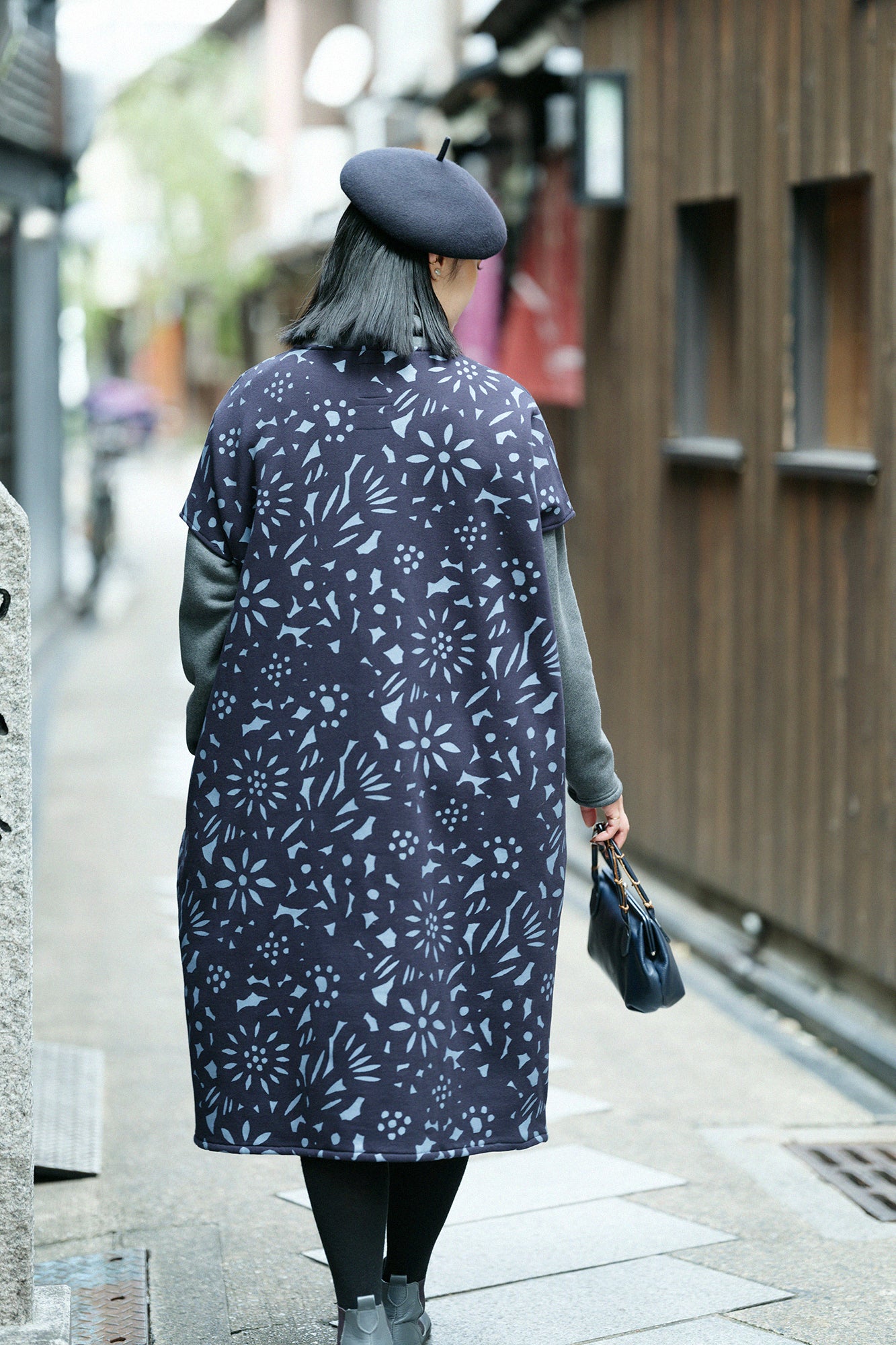 Fleece Lining Knit Rectangular Dress Shoulder Line / Paper Cutout Dark Blue